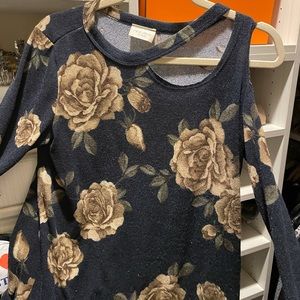 Cold shoulder floral top